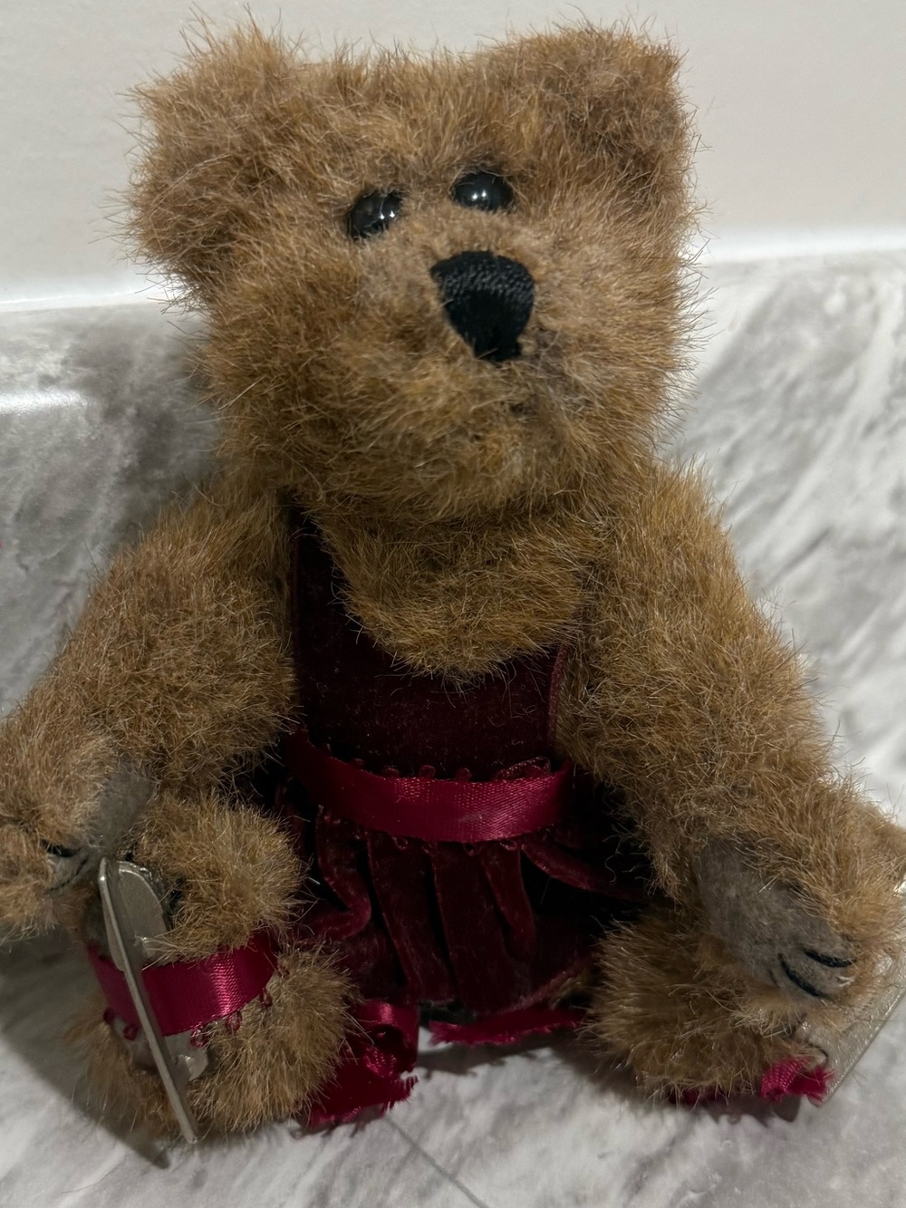 Vintage Boyds Bears Archive Series Ice Skater Bear Metal Skates #1364